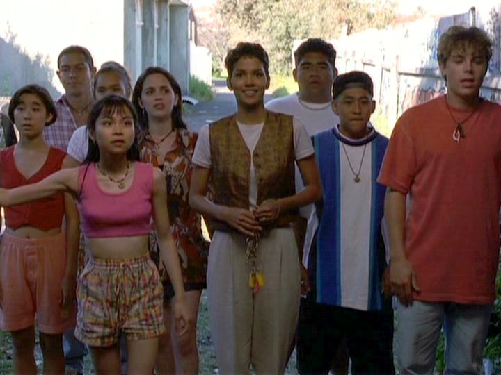 Halle Berry and Her Misfit Brood Tries to “Race The Sun” (1996)